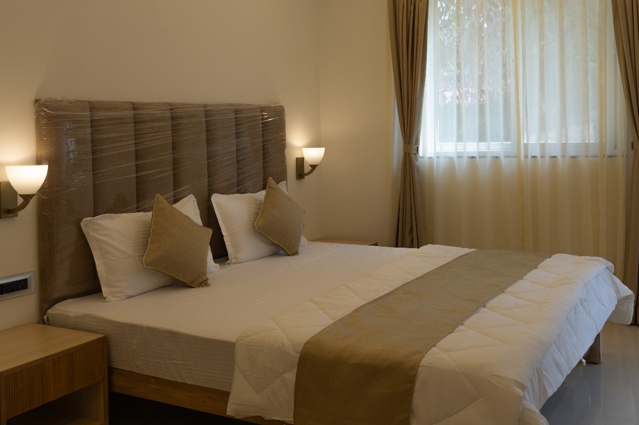 RB Hotel Main View